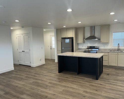 Lot 325 Interior
